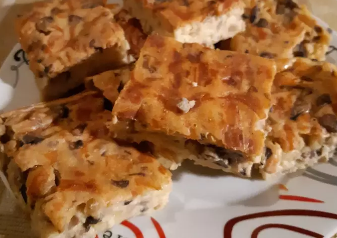 Gombás-sajtos lepény