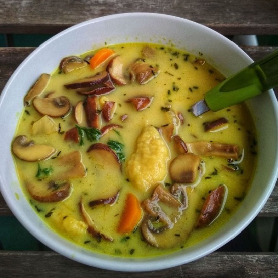 Tárkonyos gombaleves