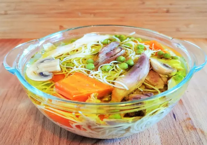 Újházi tyúkhúsleves