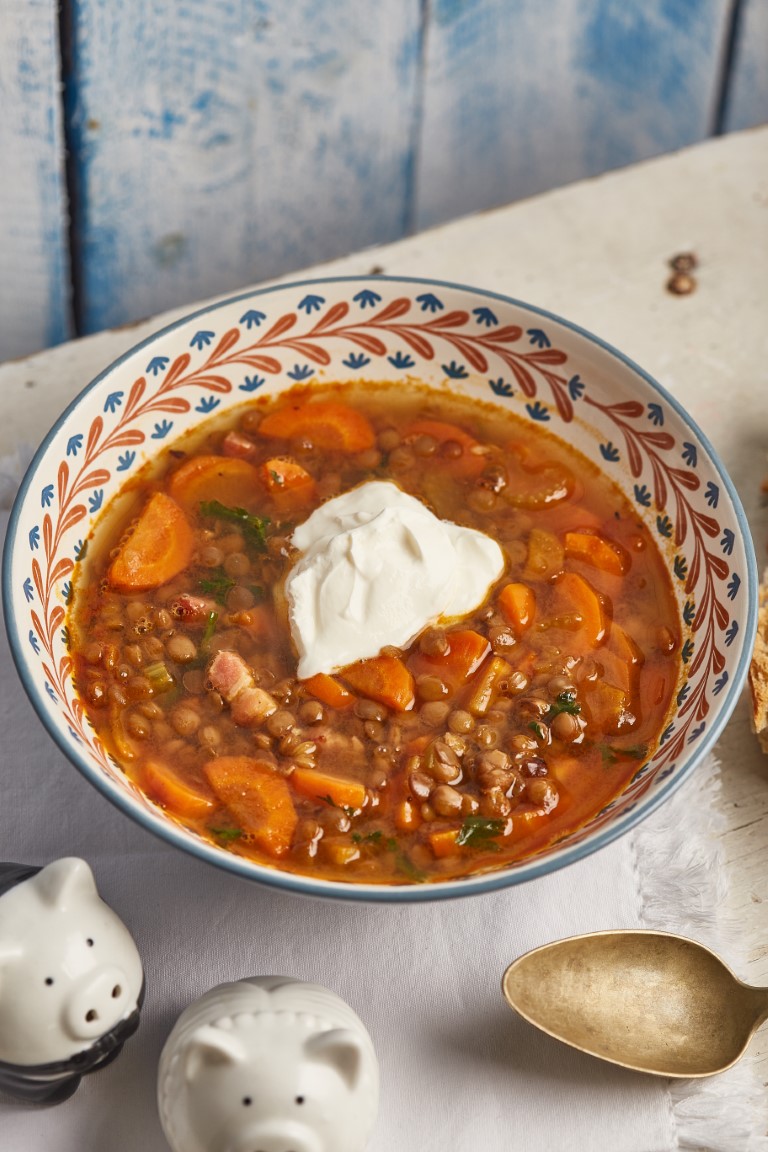 Füstölt szalonnás lencseleves