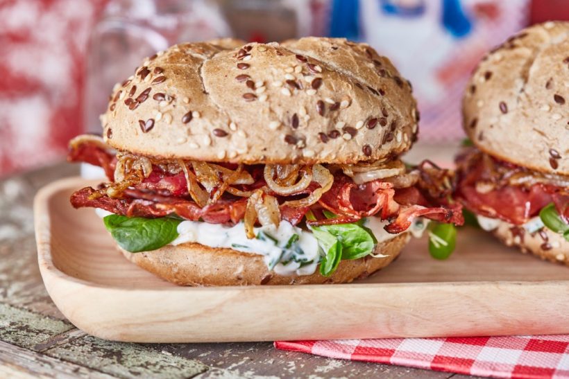 Sült tarjás szendvics