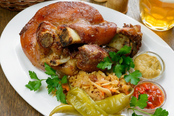 Fokhagymás sült sertéscsülök