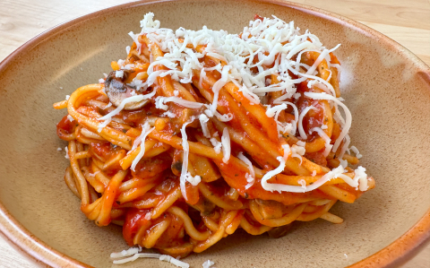 Gombás, paradicsomos tészta